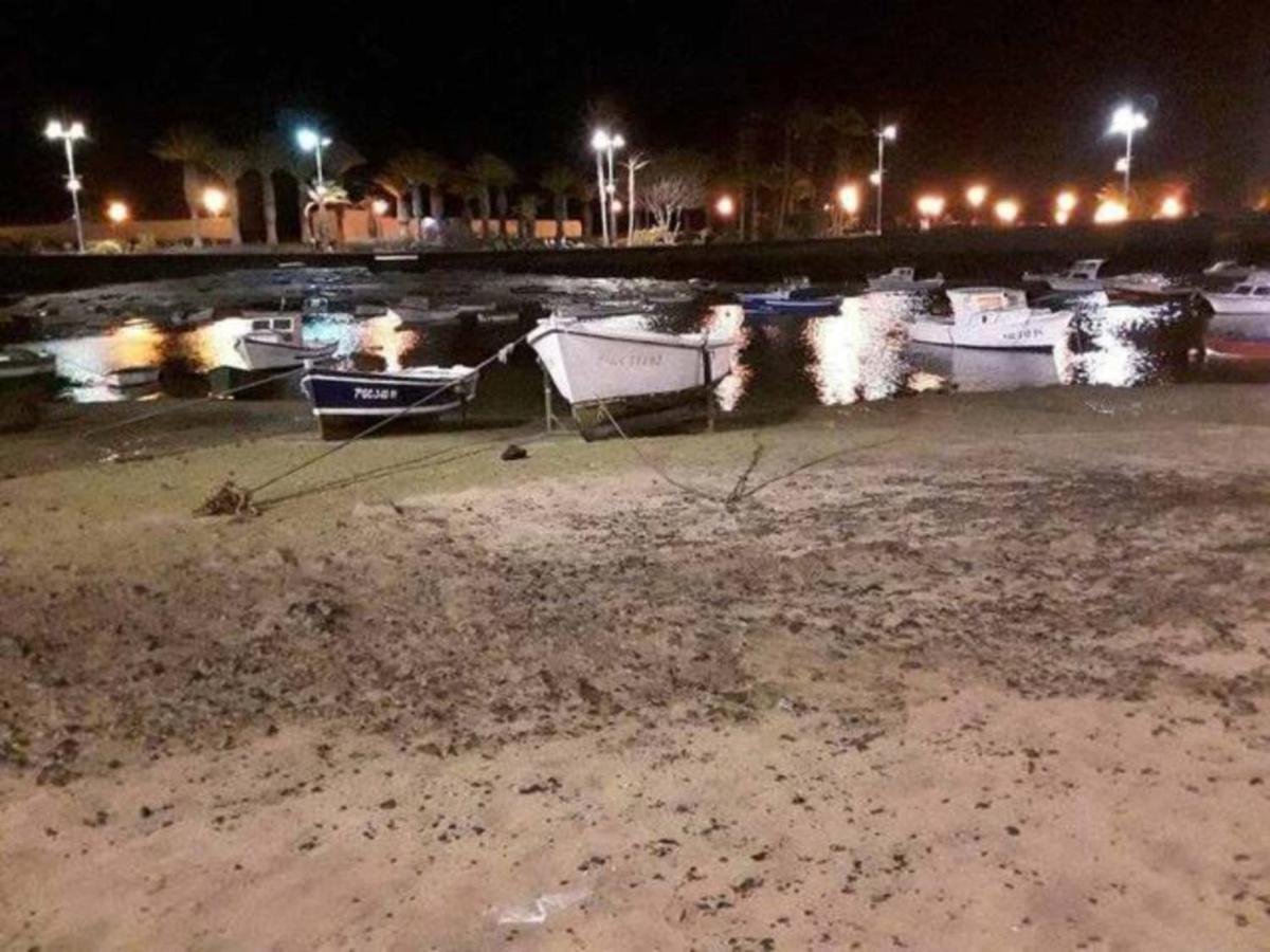 Las 3 Palmeras De Arrecife Luaran gambar